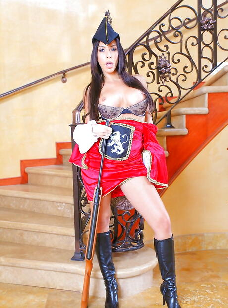 Appealing american hottie Rachel Starr exposing big titties and bald pussy 